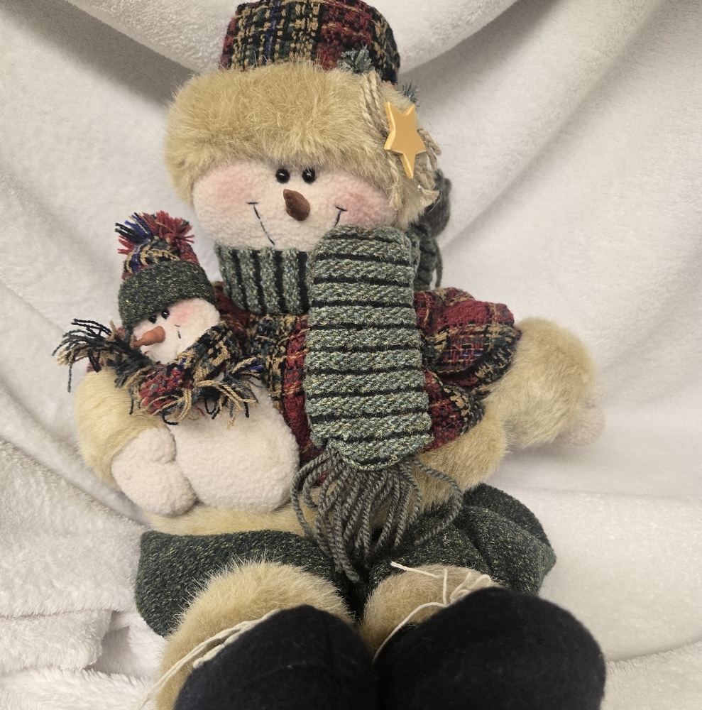 Plaid Snowman and Baby Plush Decor